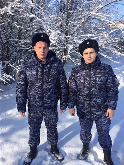 В Ростове-на-Дону росгвардейцы вернули опекунам потерявшегося ребенка 