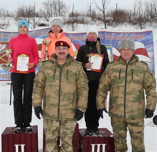 В Нижегородской области состоялся чемпионат Приволжского округа Росгвардии по служебному двоеборью и лыжным гонкам (фото, видео)