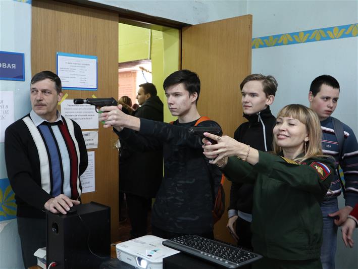 Военно-патриотическая акция «Служу России! Служу Росгвардии!» стартовала в Нижегородской области (фото, видео)