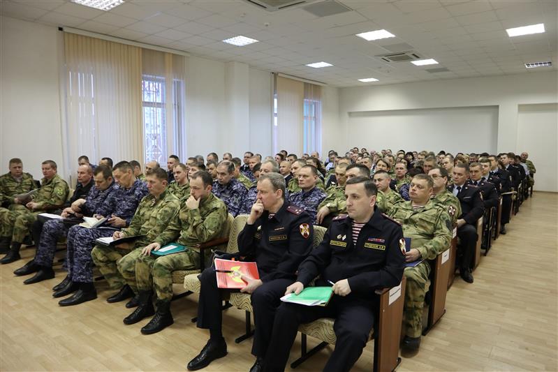 Руководитель московского областного управления Росгвардии ответил на вопросы личного состава