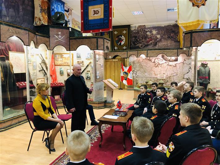 Воспитанники МПКУ встретились с Героем России полковником Сергеем Юшковым