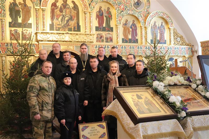 Сотрудники ОМОН Управления Росгвардии по Республике Марий Эл побывали в гостях у воспитанников воскресной школы при храме Серафима Саровского