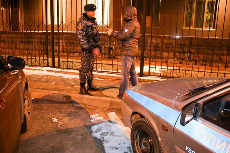 На Северном Кавказе росгвардейцы участвуют в акции «Безопасный Новый год»