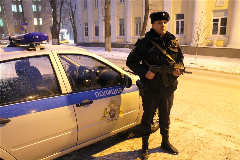 Сотрудники Росгвардии задержали злоумышленников, повредивших 19 автомобилей в столице Черноземья 