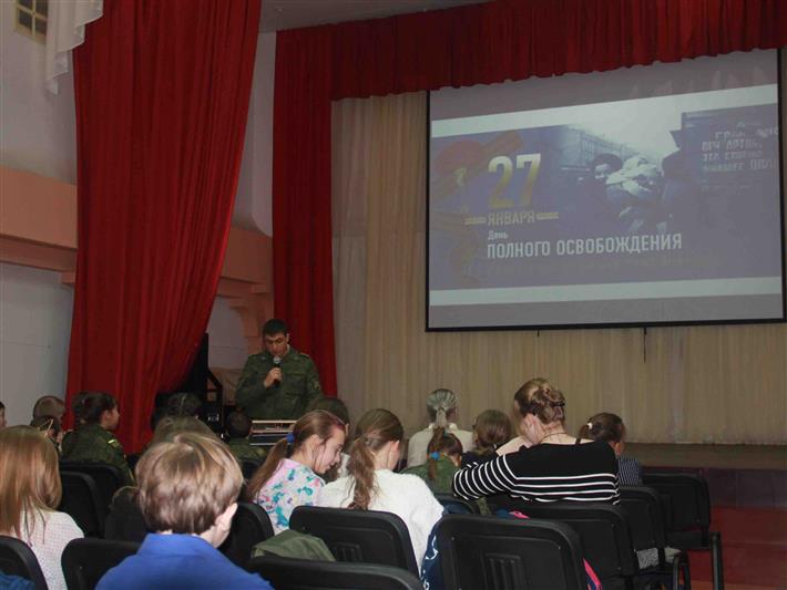 Военнослужащие и сотрудники Управления Росгвардии по ХМАО – Югре приняли участие в памятных мероприятиях, посвященных 75-летию снятия блокады Ленинграда