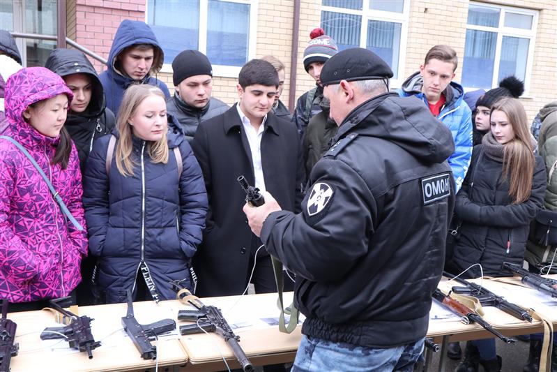 В пятигорском ОМОН состоялась межведомственная акция «Студенческий десант»