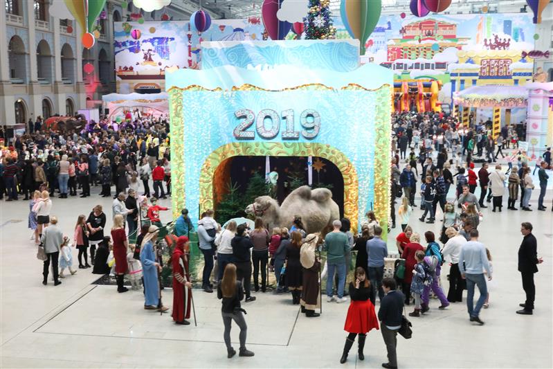 РОСГВАРДИЯ ПРОВЕЛА БЛАГОТВОРИТЕЛЬНУЮ  РОЖДЕСТВЕНСКУЮ ЕЛКУ В ГОСТИНОМ ДВОРЕ