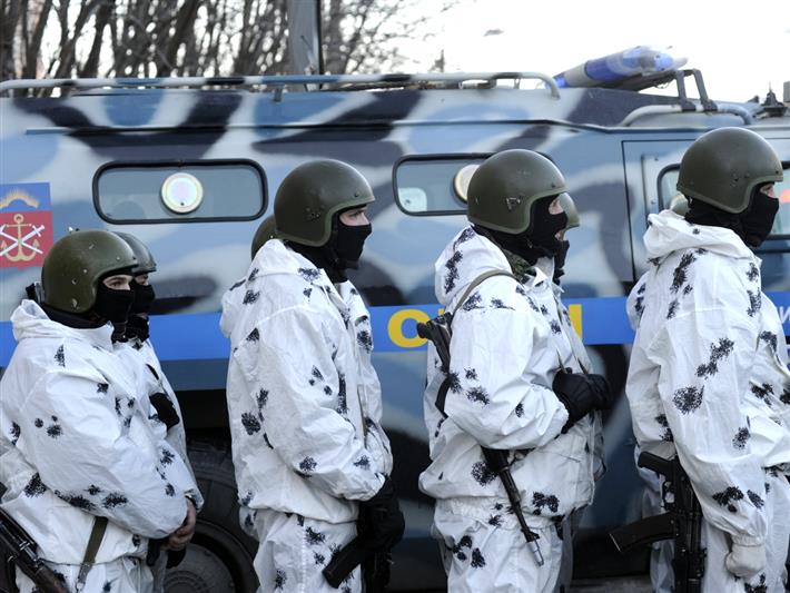 При содействии мурманского ОМОН задержан подозреваемый в умышленном повреждении чужого имущества