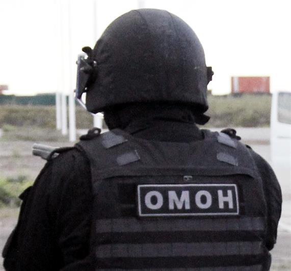При участии ростовского ОМОН задержаны подозреваемые во взяточничестве