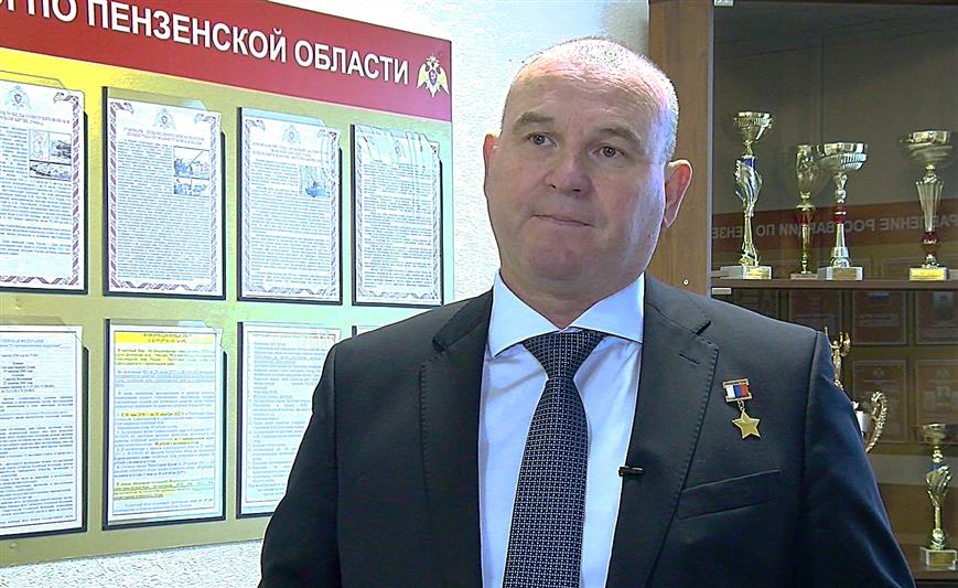Пензенское областное управление Росгвардии посетил Герой России