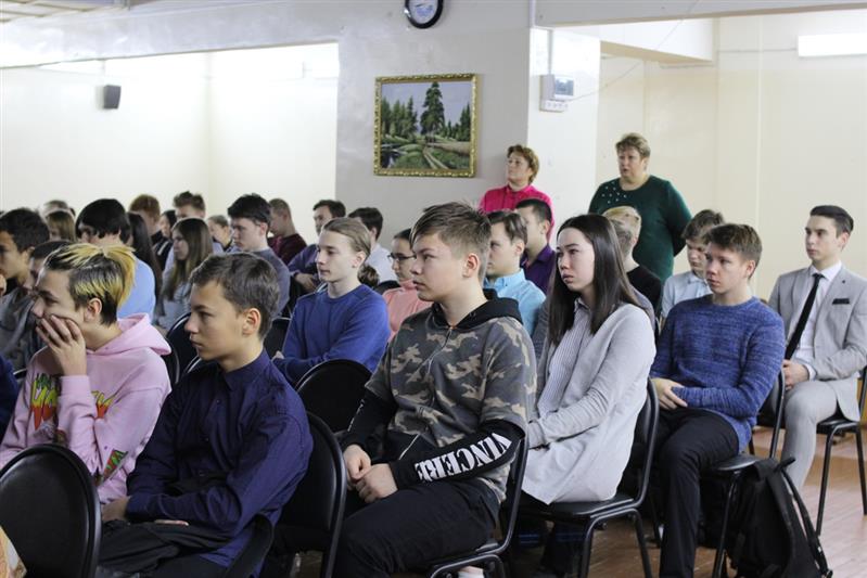 Ветеран Росгвардии провел для нарьян-марских школьников Урок мужества, посвященный 30-летию вывода советских войск из Афганистана