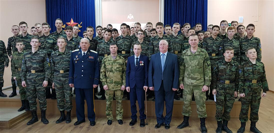Росгвардейцы Адыгеи, Краснодара и Астрахани встретились с подрастающим поколением в рамках «Недели мужества»