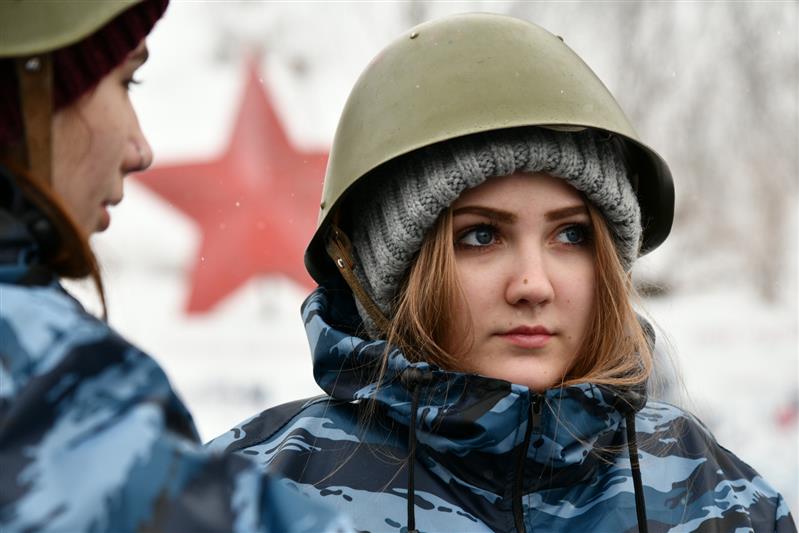 Школьники Кузбасса попробовали себя в роли бойцов Росгвардии (фото, видео)