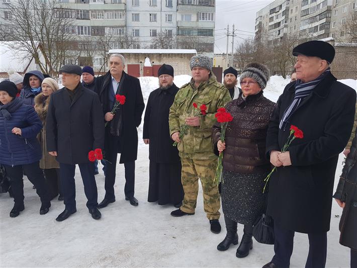 По инициативе Росгвардии в Иванове открыта мемориальная доска в память о погибшем военнослужащем внутренних войск 