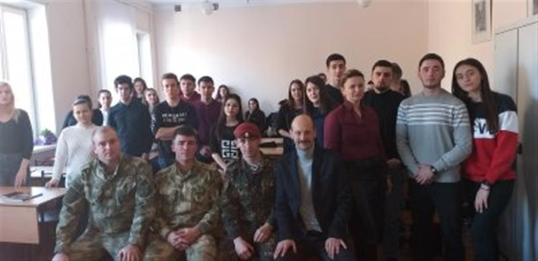Росгвардейцы Кабардино-Балкарии встретились со студентами двух высших учебных заведений