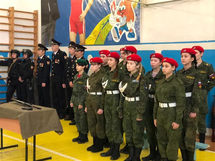 Сотрудники вневедомственной охраны в Якутии провели цикл патриотических мероприятий для молодого поколения 