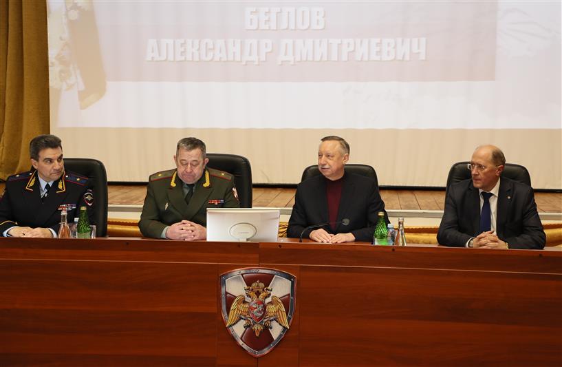 Врио губернатора Санкт-Петербурга поздравил коллектив военного института Росгвардии с Днем защитника Отечества