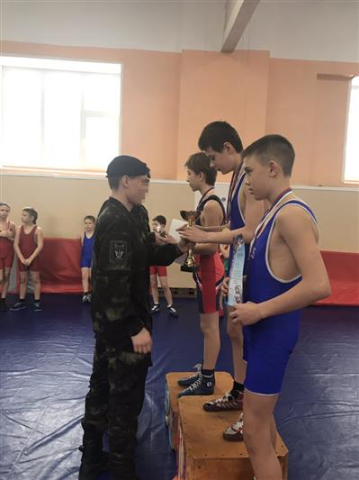 При содействии  ульяновского СОБР проведен турнир по греко-римской борьбе памяти сотрудника спецподразделения  Евгения Давыдова