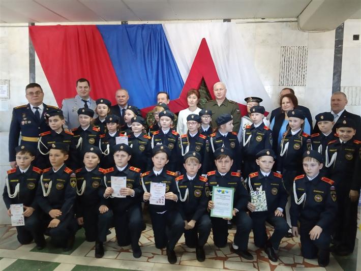 Заместитель начальника Управления Росгвардии по Республике Удмуртия поздравил кадет с наступающим Днем защитника Отечества
