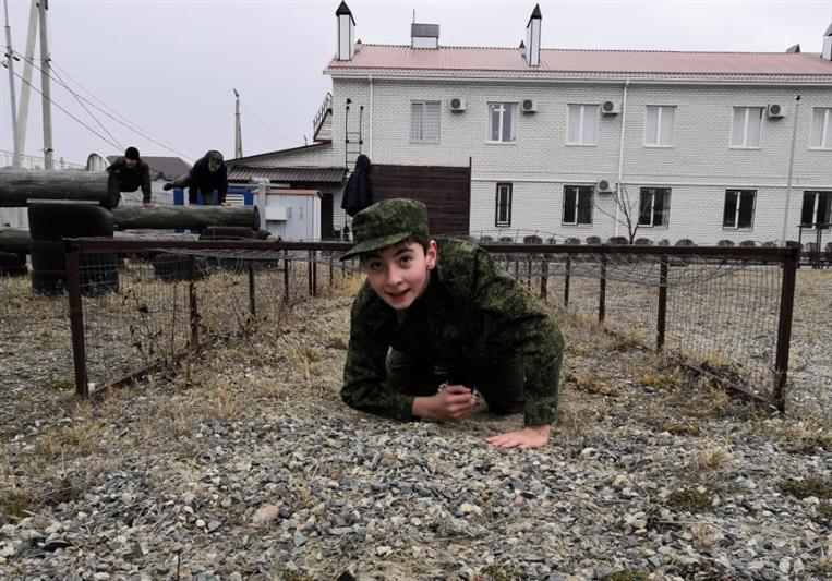 Росгвардейцы Карачаево-Черкесии провели уроки военно-патриотического воспитания,  приуроченные ко  Дню защитника Отечества