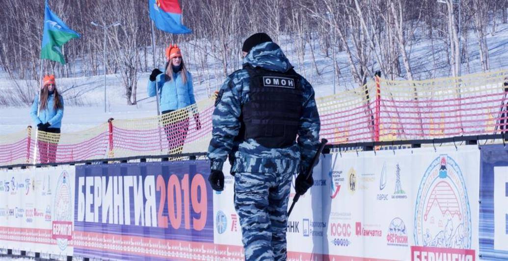 Росгвардия обеспечила безопасность граждан на открытии гонки на собачьих упряжках «Берингия – 2019»