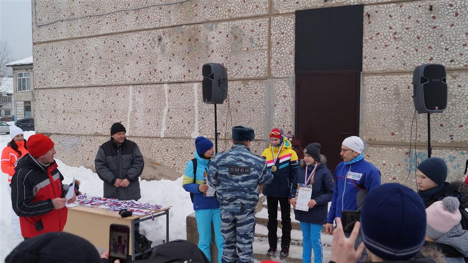 Росгвардейцы провели лыжную гонку памяти бойцов сергиево-посадского ОМОН