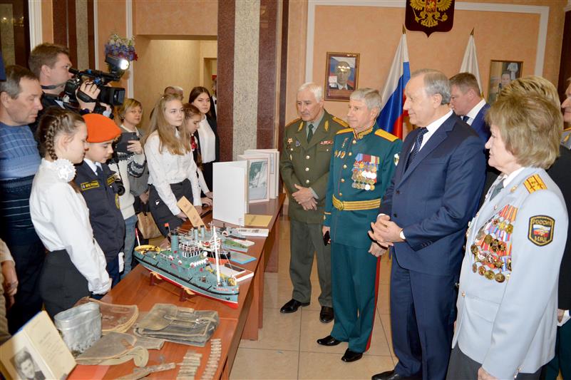 В Саратовском военном институте Росгвардии прошло городское торжественное мероприятие, посвященное Дню защитника Отечества 