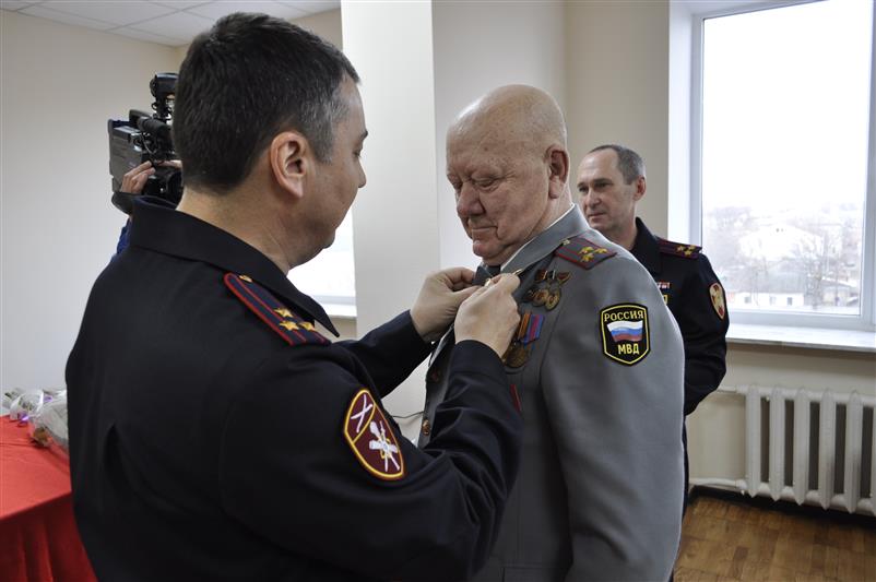 Руководитель адыгейского управления Росгвардии поздравил с профессиональным праздником сотрудников подразделений ЛРР