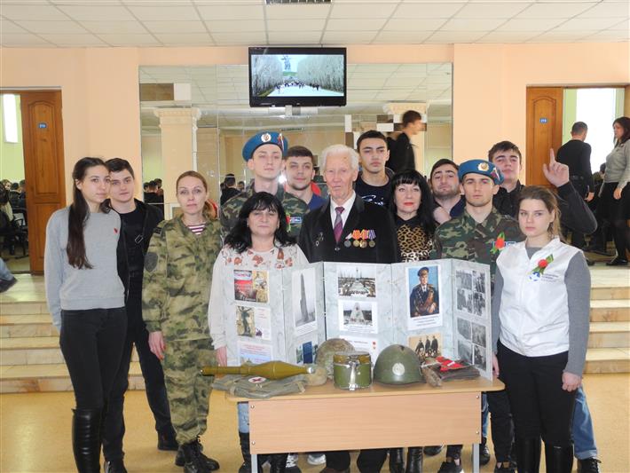 В канун 76-й годовщины освобождения Сталинграда сотрудники Росгвардии провели патриотическое мероприятие для волгоградской молодежи