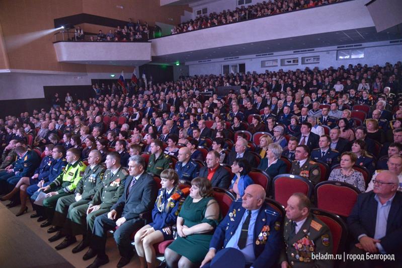 Отличившиеся в службе росгвардейцы отмечены благодарственными письмами администрации города Белгорода