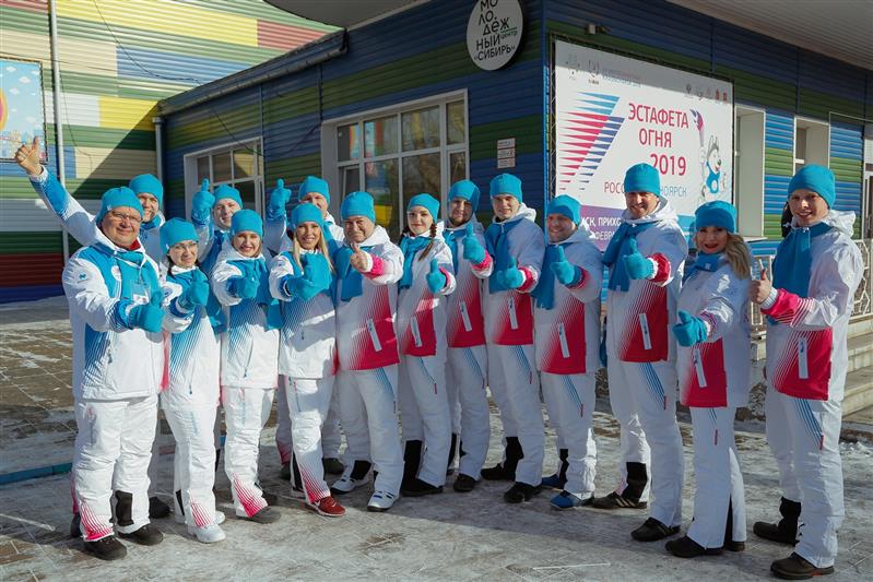 Огонь Зимней универсиады-2019, охраняемый росгвардейцами, побывал в Ачинске