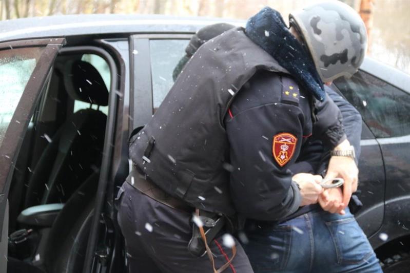 В Петербурге росгвардейцами задержан мужчина, находившийся в федеральном розыске 