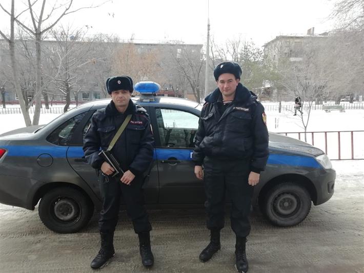 Волгоградские росгвардейцы задержали подозреваемых в похищении элементов городского благоустройства