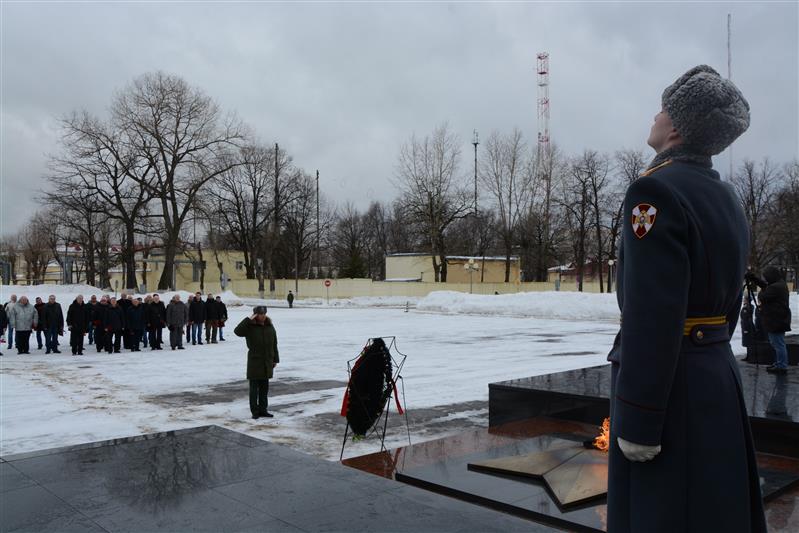 В дивизии имени Дзержинского почтили память павших военнослужащих соединения