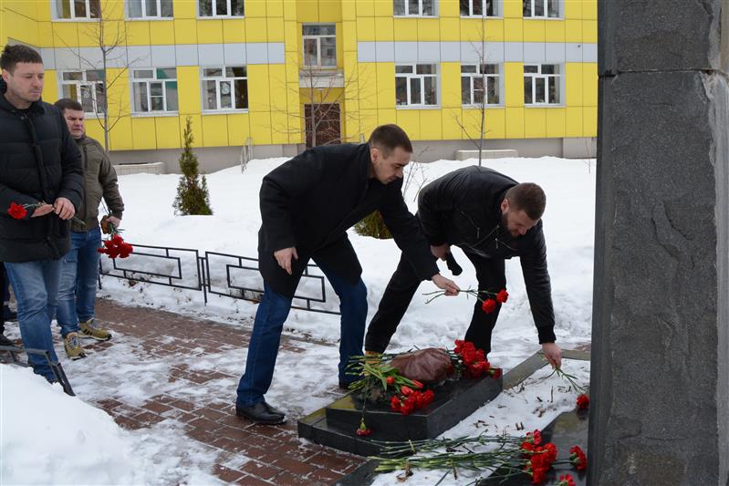В дивизии имени Дзержинского почтили память павших военнослужащих соединения