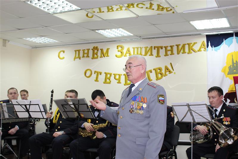 Военный оркестр Управления Росгвардии по Чувашской Республике поздравил с 23 февраля будущих защитников Отечества