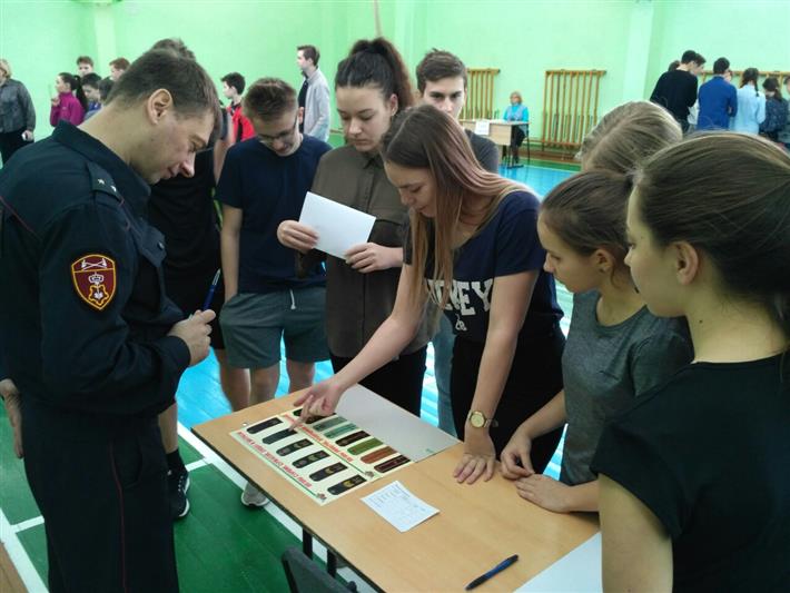 Сотрудники Росгвардии рассказали школьникам Самарской области о подвиге воинов-интернационалистов
