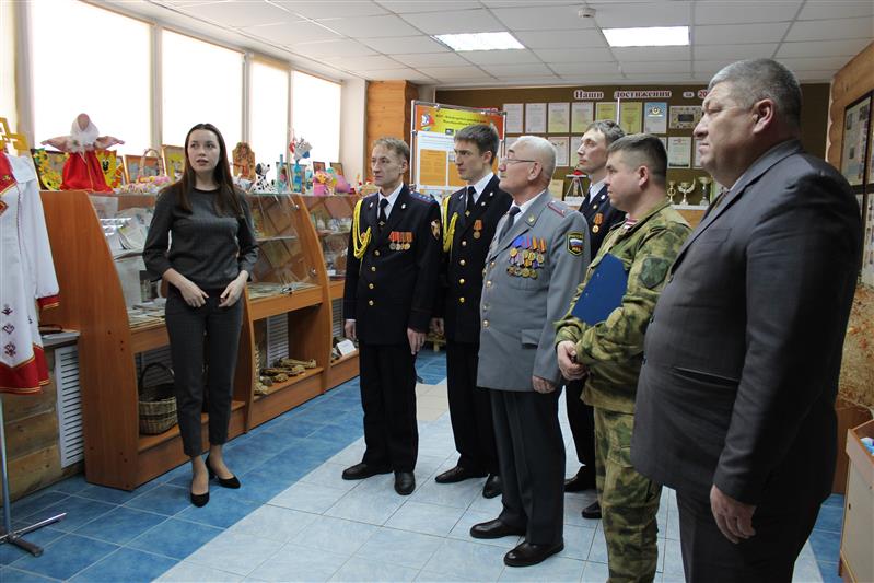 Военный оркестр Управления Росгвардии по Чувашской Республике поздравил с 23 февраля будущих защитников Отечества