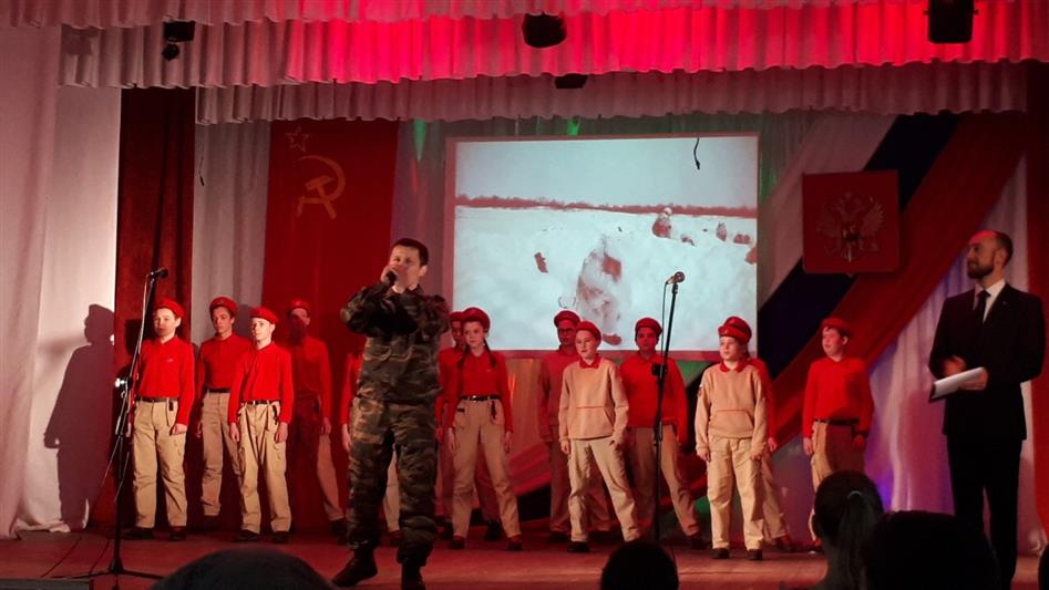 В преддверии 23 февраля офицеры вневедомственной охраны встретились с учениками школ Сарапула и Сарапульского района 