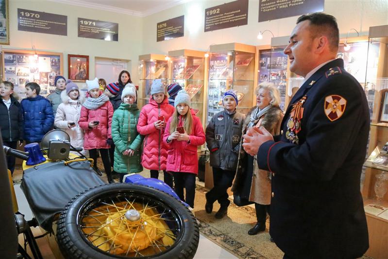 Сотрудники ставропольского управления вневедомственной охраны присоединились к ежегодной всероссийской акции «Неделя мужества»