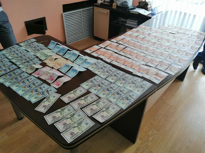 При участии саратовского СОБР задержаны подозреваемые в вымогательстве 