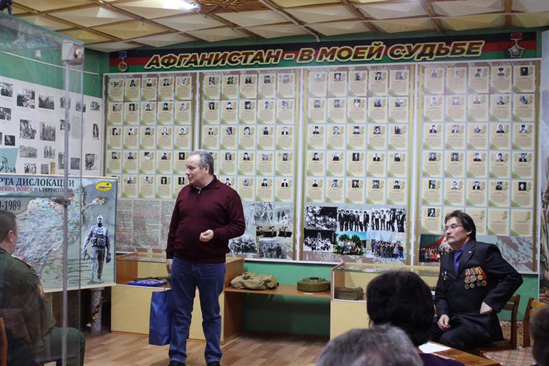 Память об афганце - отце приморского росгвардейца увековечена в краеведческом музее города Нового Торъяла