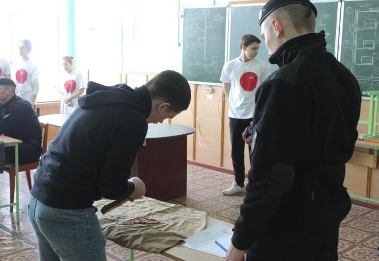 Бойцы челябинского ОМОН на транспорте вошли в состав жюри  юношеской спартакиады «Уральская зарница»