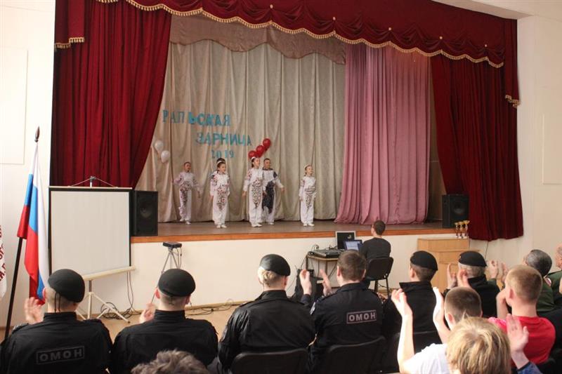 Бойцы челябинского ОМОН на транспорте вошли в состав жюри  юношеской спартакиады «Уральская зарница»