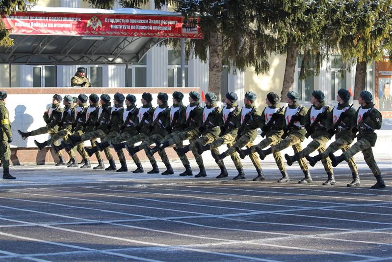 Курсанты Саратовского военного института Росгвардии готовятся к параду Победы на Красной площади
