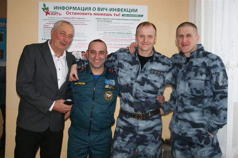 Сотрудники нижнетагильского ОМОН стали лауреатами фестиваля военно-патриотической песни «Честь имею»