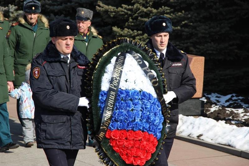 На Северном Кавказе военнослужащие и сотрудники Росгвардии приняли участие в торжественных мероприятиях по случаю Дня защитника Отечества