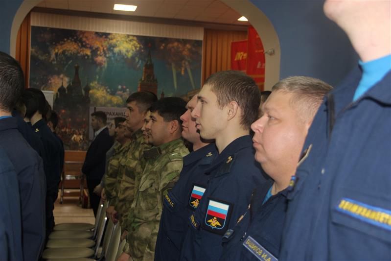 Военнослужащим Росгвардии показали кинохронику битвы за Сталинград