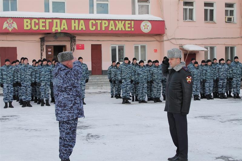 В Екатеринбурге росгвардейцы отметили День защитника Отечества военно-спортивным праздником