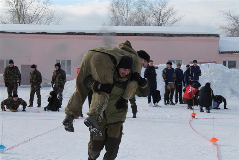 В Екатеринбурге росгвардейцы отметили День защитника Отечества военно-спортивным праздником